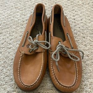 Men’s Sperry Leeward tan leather boat shoe. New/never worn. Size 12 wide